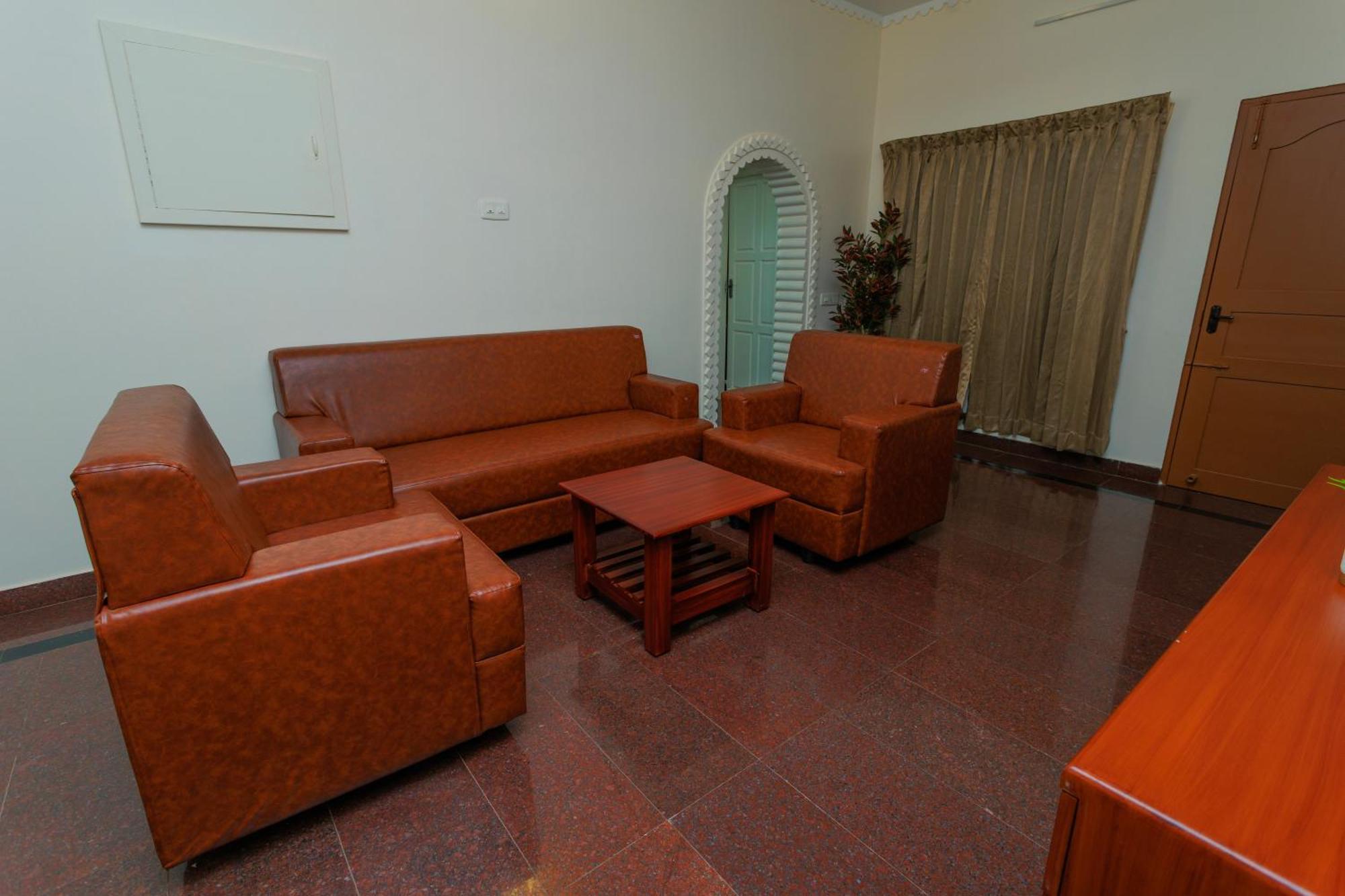 Hotel Bluemoon Tirunelveli Exterior photo